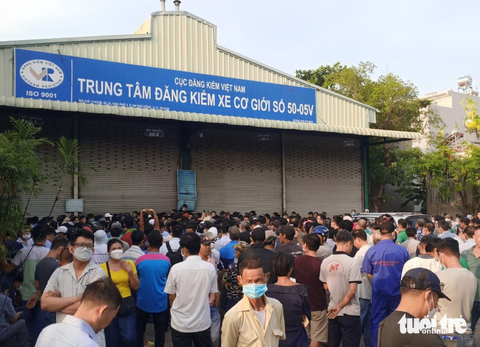 Đề nghị trung tâm đăng kiểm làm thêm giờ xuyên lễ - Ảnh 1. Đề nghị trung tâm đăng kiểm làm thêm giờ xuyên lễ - Ảnh 1.