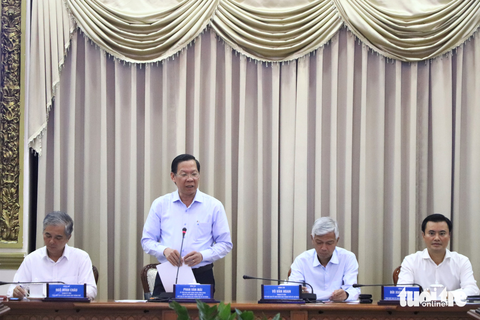 Thêm tàu nhà hàng trên sông Sài Gòn, phát triển kinh tế đêm - Ảnh 1. Thêm tàu nhà hàng trên sông Sài Gòn, phát triển kinh tế đêm - Ảnh 1.