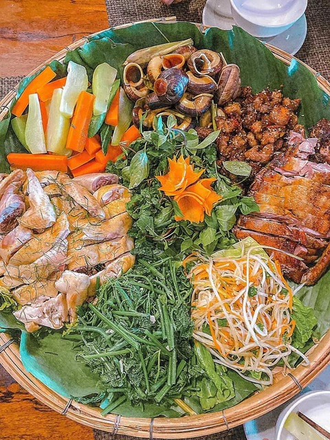 Khu du lịch Pù Luông kín phòng, đón trên 1.500 khách mỗi ngày - Ảnh 4. Khu du lịch Pù Luông kín phòng, đón trên 1.500 khách mỗi ngày - Ảnh 4.