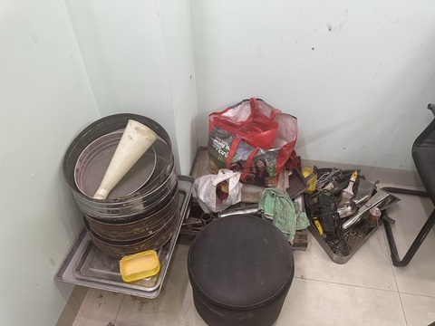 Công an TP.HCM phá đường dây ma túy nhập nguyên liệu từ Pháp - Ảnh 7. Công an TP.HCM phá đường dây ma túy nhập nguyên liệu từ Pháp - Ảnh 7.