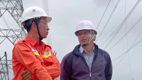 Công ty Truyền tải điện 3 di dời xong các điểm giao chéo đường dây 500kV với cao tốc Bắc - Nam trên địa bàn Bình Thuận - Ảnh 3. Công ty Truyền tải điện 3 di dời xong các điểm giao chéo đường dây 500kV với cao tốc Bắc - Nam trên địa bàn Bình Thuận - Ảnh 3.