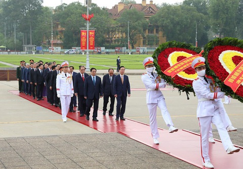 Lãnh đạo Đảng, Nhà nước viếng Chủ tịch Hồ Chí Minh, anh hùng liệt sĩ - Ảnh 3. Lãnh đạo Đảng, Nhà nước viếng Chủ tịch Hồ Chí Minh, anh hùng liệt sĩ - Ảnh 3.
