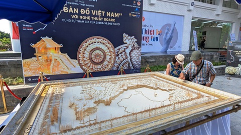 Khai mạc không gian thiết kế sáng tạo thủ công tại Festival nghề truyền thống Huế 2023 - Ảnh 1. Khai mạc không gian thiết kế sáng tạo thủ công tại Festival nghề truyền thống Huế 2023 - Ảnh 1.