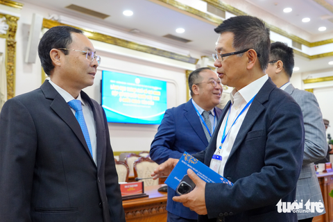 Nguyên phó thủ tướng Đức Philipp Rösler: Cảm xúc nguồn cội thôi thúc người Việt trở về - Ảnh 6. Nguyên phó thủ tướng Đức Philipp Rösler: Cảm xúc nguồn cội thôi thúc người Việt trở về - Ảnh 6.