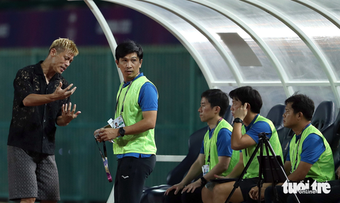Cảm xúc của HLV Keisuke Honda khi U22 Campuchia thắng đậm Timor Leste - Ảnh 5. Cảm xúc của HLV Keisuke Honda khi U22 Campuchia thắng đậm Timor Leste - Ảnh 5.
