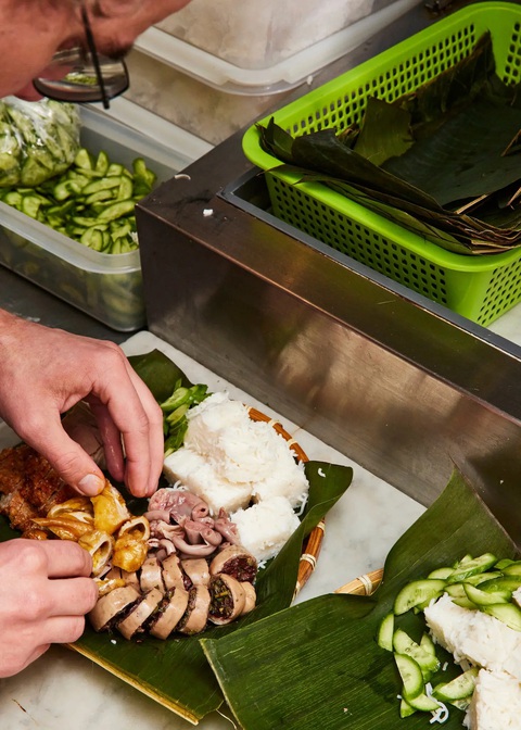 Báo Mỹ khen ngợi quán bún đậu mắm tôm Việt bán trên vỉa hè ở New York - Ảnh 3. Báo Mỹ khen ngợi quán bún đậu mắm tôm Việt bán trên vỉa hè ở New York - Ảnh 3.