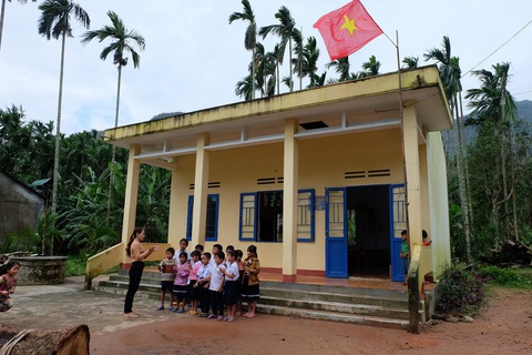 Bí thư Tỉnh ủy Quảng Ngãi đối thoại với ngành giáo dục - đào tạo - Ảnh 3. Bí thư Tỉnh ủy Quảng Ngãi đối thoại với ngành giáo dục - đào tạo - Ảnh 3.