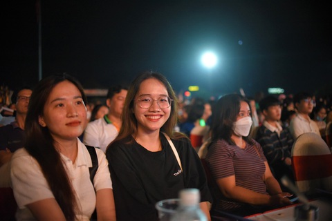 Bình Định khai mạc lễ hội Quy Nhơn - Thiên đường biển - Ảnh 5. Bình Định khai mạc lễ hội Quy Nhơn - Thiên đường biển - Ảnh 5.
