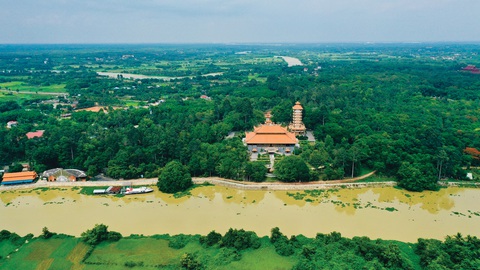 Những cánh cửa mới của thành phố - Ảnh 6. Củ Chi
