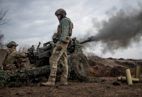 Ukraine tuyên bố Nga còn lâu mới chiếm được Bakhmut - Ảnh 1. Ukraine tuyên bố Nga còn lâu mới chiếm được Bakhmut - Ảnh 1.