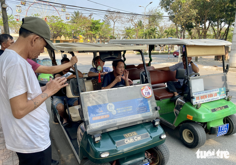 Cửa Lò thừa nhận chấn chỉnh xe điện có mặt còn lúng túng - Ảnh 1. Cửa Lò thừa nhận chấn chỉnh xe điện có mặt còn lúng túng - Ảnh 1.