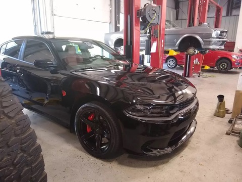 Nhiều chiêu trò để moi tiền khách tới garage - Ảnh 2. Nhiều chiêu trò để moi tiền khách tới garage - Ảnh 2.