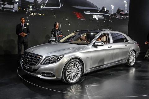 Từ con trai nông dân thành tỉ phú sở hữu Rolls-Royce, Maybach và trực thăng hàng trăm tỉ - Ảnh 6. Từ con trai nông dân thành tỉ phú sở hữu Rolls-Royce, Maybach và trực thăng hàng trăm tỉ - Ảnh 6.
