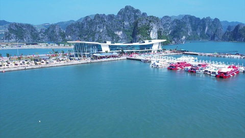 Hàng loạt chủ tàu khách ở Vân Đồn xin tạm dừng hoạt động - Ảnh 3. Hàng loạt chủ tàu khách ở Vân Đồn xin tạm dừng hoạt động - Ảnh 3.