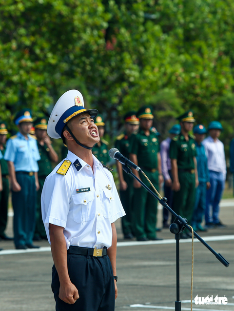Mong các đoàn ra thăm anh em ở Trường Sa và nhà giàn nhiều hơn - Ảnh 6. Mong các đoàn ra thăm anh em ở Trường Sa và nhà giàn nhiều hơn - Ảnh 6.
