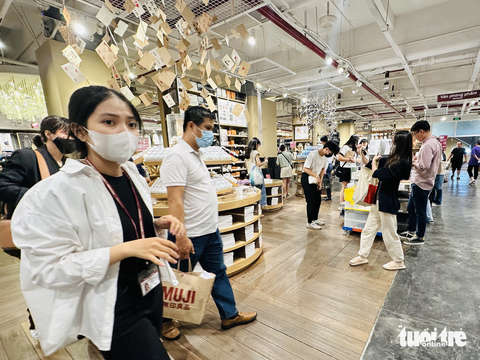 Parkson phá sản, nhà bán lẻ thuê trong Parkson về đâu? - Ảnh 4. Parkson phá sản, nhà bán lẻ thuê trong Parkson về đâu? - Ảnh 4.