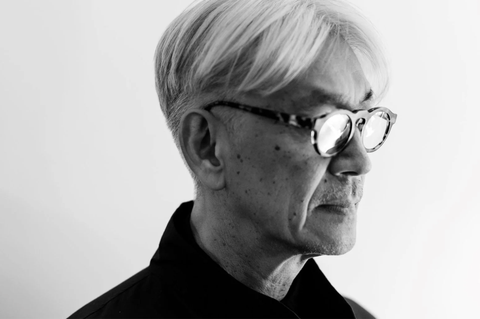 Ryuichi Sakamoto: Nghệ thuật trường tồn, cuộc đời ngắn ngủi - Ảnh 6. Ryuichi Sakamoto: Nghệ thuật trường tồn, cuộc đời ngắn ngủi - Ảnh 6.