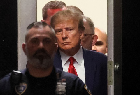 Bên Cộng hòa sôi sục đòi xử công tố viên dám xử ông Trump - Ảnh 1. Bên Cộng hòa sôi sục đòi xử công tố viên dám xử ông Trump - Ảnh 1.