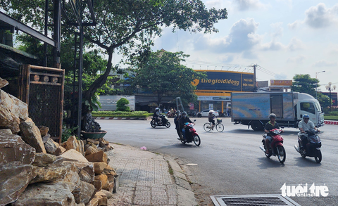 Bắt ba thanh niên dùng đá đánh chết người trong đêm - Ảnh 1. Bắt ba thanh niên dùng đá đánh chết người trong đêm - Ảnh 1.