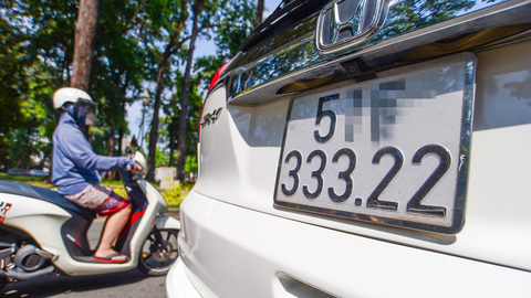 Sớm đấu giá biển số đẹp - Ảnh 1. Việc đấu giá biển số sẽ mang lại nhiều lợi ích như tạo nguồn thu ngân sách, tạo sự minh bạch trong công tác cấp biển số xe - Ảnh: QUANG ĐỊNH