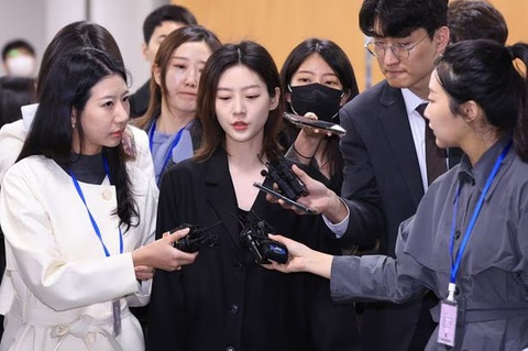 Khán giả thất vọng trước những bê bối của Kim Sae Ron - Ảnh 1. Khán giả thất vọng trước những bê bối của Kim Sae Ron - Ảnh 1.