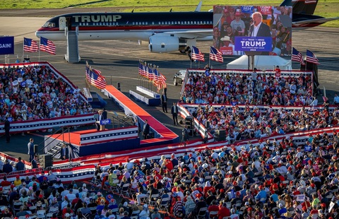 Bên trong máy bay dát vàng trị giá 100 triệu USD của Donald Trump: Tiện nghi hạng nhất - Ảnh 10. Bên trong máy bay dát vàng trị giá 100 triệu USD của Donald Trump: Tiện nghi hạng nhất - Ảnh 10.