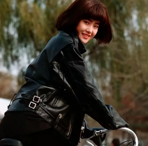 Go Hyun Jung - mỹ nhân Hàn 52 tuổi gây sốt với visual như 25 - Ảnh 6. Go Hyun Jung - mỹ nhân Hàn 52 tuổi gây sốt với visual như 25 - Ảnh 6.