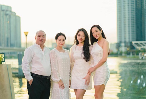 Ảnh vui sao Việt 5-4: Con gái Đông Nhi hờn dỗi - Ảnh 6. Ảnh vui sao Việt 5-4: Con gái Đông Nhi hờn dỗi - Ảnh 6.
