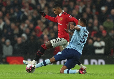 Man United thắng sát nút Brentford ở trận đấu bù Premier League - Ảnh 3. Man United thắng sát nút Brentford ở trận đấu bù Premier League - Ảnh 3.