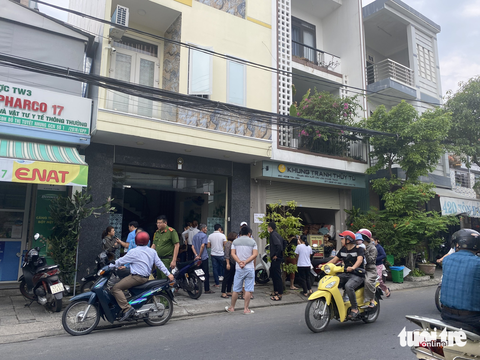 Trực thăng rơi ở vịnh Hạ Long: 3 nạn nhân là người cùng gia đình - Ảnh 3. Trực thăng rơi ở vịnh Hạ Long: 3 nạn nhân là người cùng gia đình - Ảnh 3.