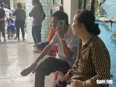 Trực thăng rơi ở vịnh Hạ Long: 3 nạn nhân là người cùng gia đình - Ảnh 4. Trực thăng rơi ở vịnh Hạ Long: 3 nạn nhân là người cùng gia đình - Ảnh 4.