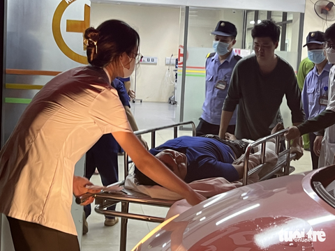 Vụ ô tô tông 17 xe máy: Tình trạng các nạn nhân hiện ra sao? - Ảnh 1. Vụ ô tô tông 17 xe máy: Tình trạng các nạn nhân hiện ra sao? - Ảnh 1.