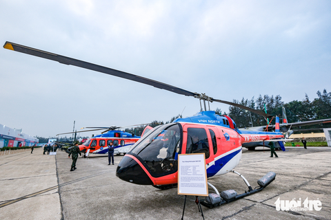 Giá tour bay trực thăng ngắm vịnh Hạ Long là bao nhiêu? - Ảnh 1. Giá tour bay trực thăng ngắm vịnh Hạ Long là bao nhiêu? - Ảnh 1.