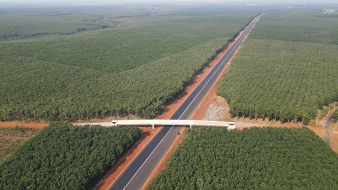 Vụ đất đắp cao tốc Phan Thiết - Dầu Giây: Chính phủ gỡ khó, tiến độ kịp 30-4 không? - Ảnh 1. Vụ đất đắp cao tốc Phan Thiết - Dầu Giây: Chính phủ gỡ khó, tiến độ kịp 30-4 không? - Ảnh 1.