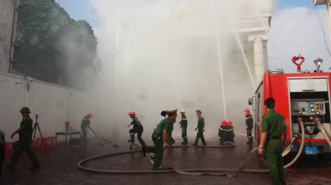 Thủ tướng ra công điện gỡ vướng trong phòng cháy, chữa cháy - Ảnh 1. Thủ tướng ra công điện gỡ vướng trong phòng cháy, chữa cháy - Ảnh 1.