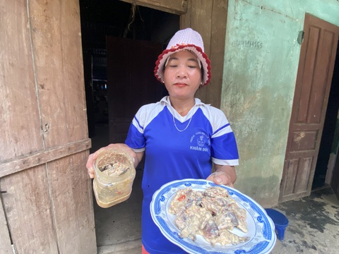7 người ngộ độc do ăn cá muối ủ chua xuất viện - Ảnh 1. 7 người ngộ độc do ăn cá muối ủ chua xuất viện - Ảnh 1.