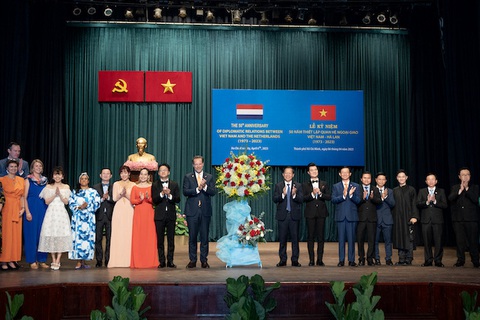Chủ tịch Phan Văn Mãi: Hà Lan đang góp phần giúp TP.HCM xanh hơn - Ảnh 1. Chủ tịch Phan Văn Mãi: Hà Lan đang góp phần giúp TP.HCM xanh hơn - Ảnh 1.