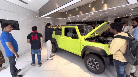 Xe sắp về Việt Nam Suzuki Jimny được test bằng cách rung lắc - Ảnh 1. Xe sắp về Việt Nam Suzuki Jimny được test bằng cách rung lắc - Ảnh 1.
