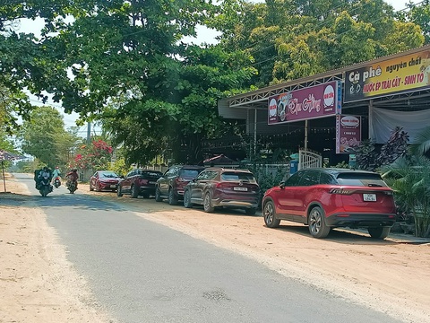 Chỉ sau bốn ngày, sốt đất hạ nhiệt, cò bay, khách biến - Ảnh 1. Chỉ sau bốn ngày, sốt đất hạ nhiệt, cò bay, khách biến - Ảnh 1.