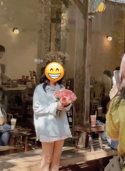 Đi một bước chân gặp 10 Lưu Diệc Phi pha-ke kiểu... - Ảnh 9. Đi một bước chân gặp 10 Lưu Diệc Phi pha-ke kiểu... - Ảnh 9.