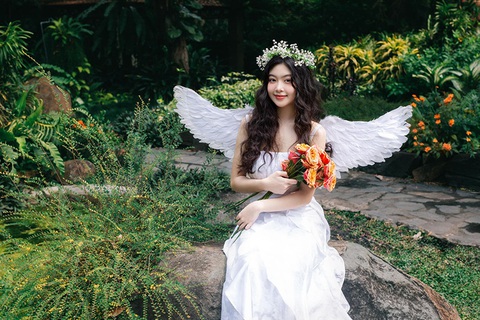 Ảnh vui sao Việt 7-4: Con gái Quyền Linh xinh như thiên thần - Ảnh 1. Ảnh vui sao Việt 7-4: Con gái Quyền Linh xinh như thiên thần - Ảnh 1.