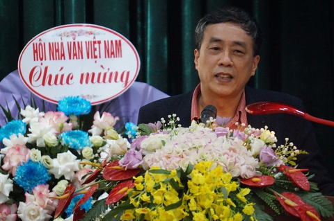 Nhà văn Nguyễn Bình Phương: Người tốt là liều thuốc giảm đau cho xã hội - Ảnh 1. Nhà văn Nguyễn Bình Phương: Người tốt là liều thuốc giảm đau cho xã hội - Ảnh 1.