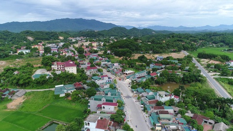 Thị trấn Yên Cát, huyện Như Xuân (Thanh Hóa) được mở rộng sau khi sáp nhập xã Yên Lễ vào năm 2020 - Ảnh: HÀ ĐỒNG Thị trấn Yên Cát, huyện Như Xuân (Thanh Hóa) được mở rộng sau khi sáp nhập xã Yên Lễ vào năm 2020 - Ảnh: HÀ ĐỒNG