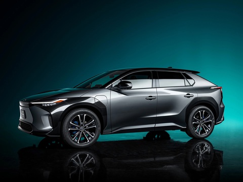Toyota chơi lớn với xe điện: 3 năm muốn bán 1,5 triệu chiếc, ra mắt 10 xe mới - Ảnh 4. Toyota chơi lớn với xe điện: 3 năm muốn bán 1,5 triệu chiếc, ra mắt 10 xe mới - Ảnh 4.