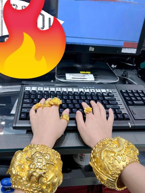 Ảnh vui 9-4: Đi làm mà khó nuốt quá cũng phải chịu đựng! - Ảnh 6. Ảnh vui 9-4: Đi làm mà khó nuốt quá cũng phải chịu đựng! - Ảnh 6.