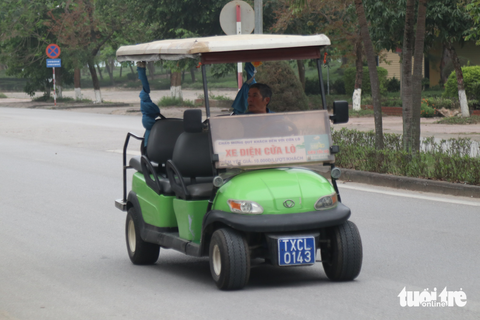 Nhiều chủ xe điện ở Cửa Lò mua xe mới sau việc siết đăng kiểm - Ảnh 2. Nhiều chủ xe điện ở Cửa Lò mua xe mới sau việc siết đăng kiểm - Ảnh 2.