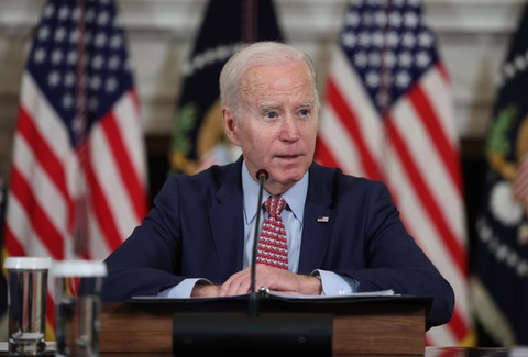 Thăm dò của CNN: Tỉ lệ ủng hộ ông Biden làm tiếp tổng thống giảm - Ảnh 1. Thăm dò của CNN: Tỉ lệ ủng hộ ông Biden làm tiếp tổng thống giảm - Ảnh 1.