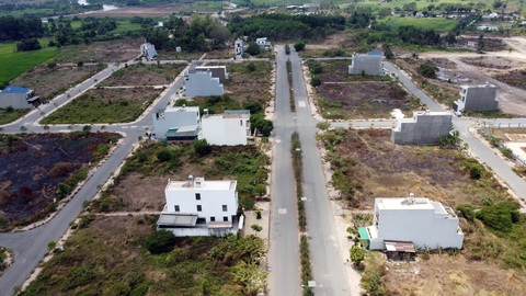 Làm rõ dấu hiệu sai phạm tại dự án khu dân cư Phú An - Ảnh 1. Làm rõ dấu hiệu sai phạm tại dự án khu dân cư Phú An - Ảnh 1.
