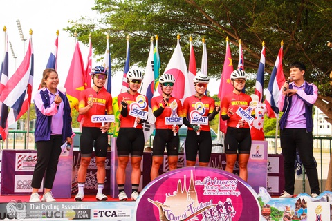 Nguyễn Thị Thật rút xé gió, thắng chặng 2 Tour of Thailand - Ảnh 1. Nguyễn Thị Thật rút xé gió, thắng chặng 2 Tour of Thailand - Ảnh 1.
