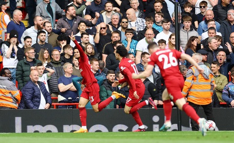 Liverpool thắng Tottenham trong trận cầu nghẹt thở - Ảnh 1. Liverpool thắng Tottenham trong trận cầu nghẹt thở - Ảnh 1.